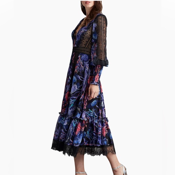 Tadashi Shoji
Satin Coral Lace Midi-Dress Size 8 NWT - Picture 2 of 10